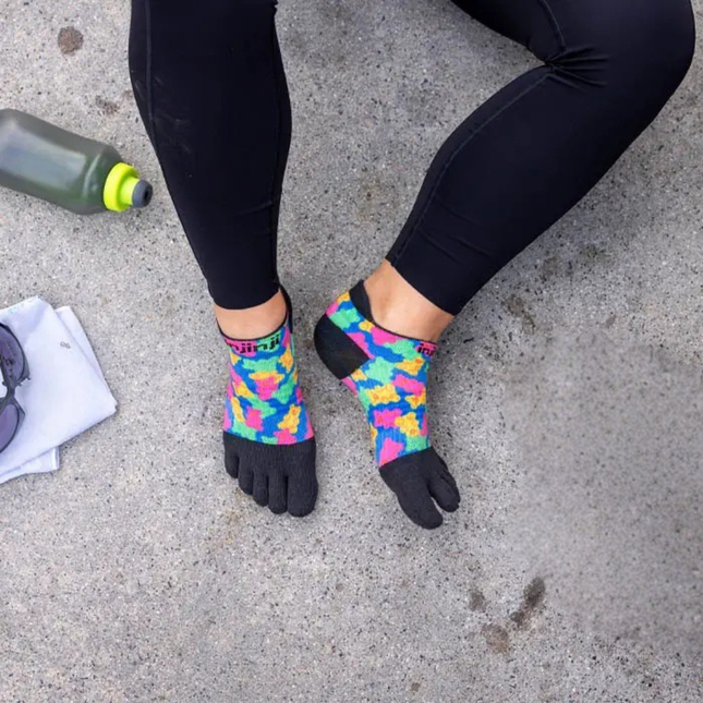 Injinji Spectrum Women's Run Lightweight No-Show Gummy Bears